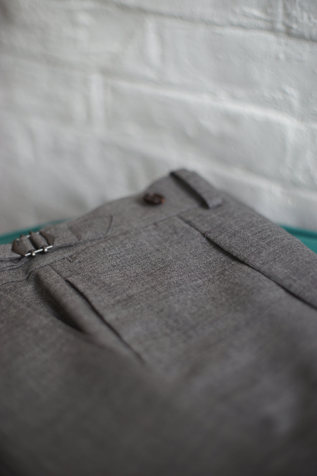 Fresco Light Single Pleated Trousers